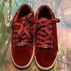 Liz Claiborne LC Warwick burgundy velvet shoes, 7.5